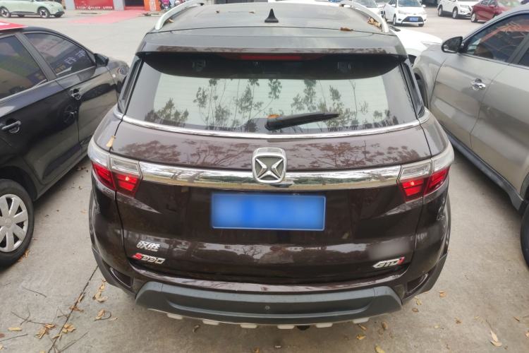 Used JMC Yusheng S330 2016 1.5L GTDi Automatic Two-Wheel Drive Prestige Edition Exterior 4