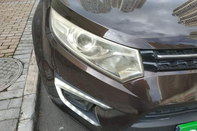 Used JMC Yusheng S330 2016 1.5L GTDi Automatic Two-Wheel Drive Prestige Edition Exterior 4