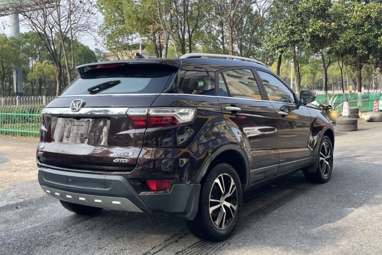 Used JMC Yusheng S330 2016 1.5L GTDi Automatic Two-Wheel Drive Comfort Edition Exterior 6