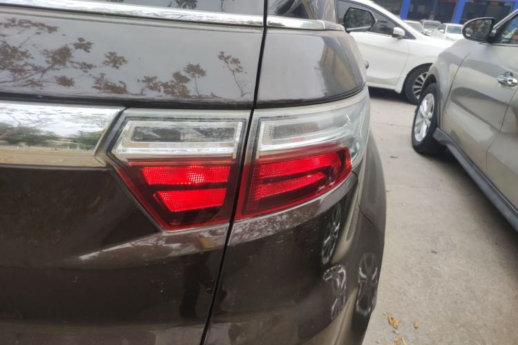 Used JMC Yusheng S330 2016 1.5L GTDi Automatic Two-Wheel Drive Prestige Edition Exterior 6