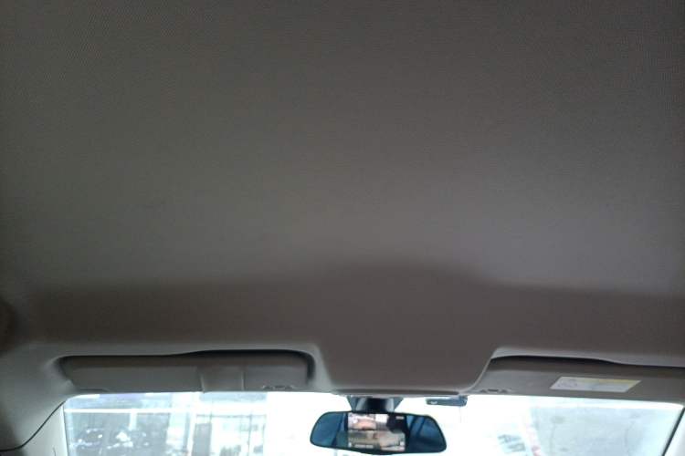 Used JMC Yusheng S330 2016 1.5L GTDi Automatic Two-Wheel Drive Comfort Edition Headliner