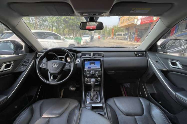 Used JMC Yusheng S330 2016 1.5L GTDi Automatic Two-Wheel Drive Comfort Edition Headliner