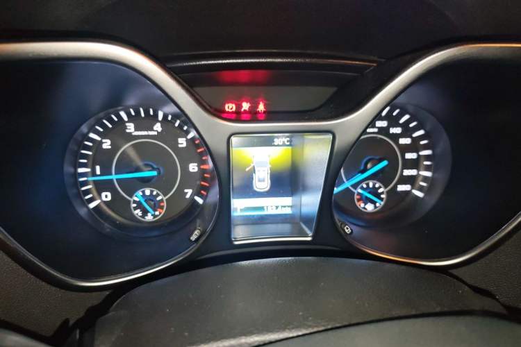 Used JMC Yusheng S330 2016 1.5L GTDi Automatic Two-Wheel Drive Prestige Edition Instrument Cluster