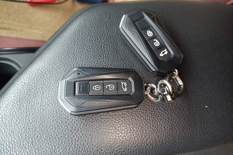 Used JMC Yusheng S330 2016 1.5L GTDi Automatic Two-Wheel Drive Comfort Edition Interior 1