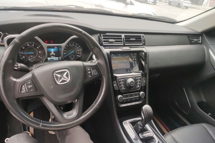 Used JMC Yusheng S330 2016 1.5L GTDi Automatic Two-Wheel Drive Prestige Edition Interior 2