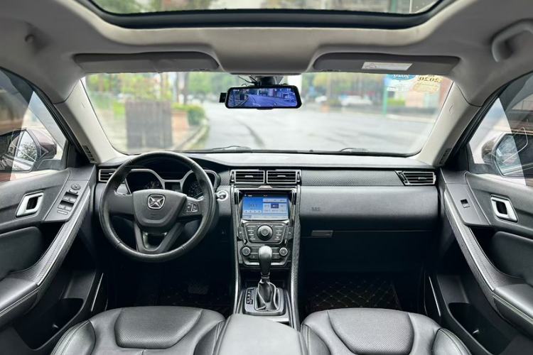 Used JMC Yusheng S330 2016 1.5L GTDi Automatic Two-Wheel Drive Prestige Edition Interior 2