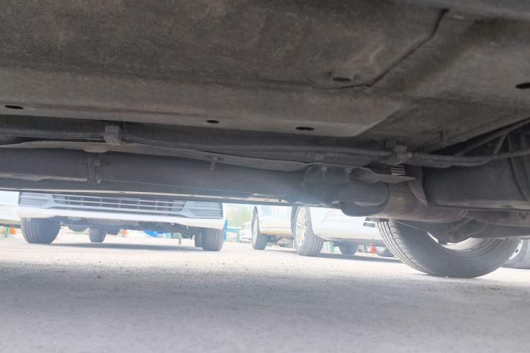 Used JMC Yusheng S330 2016 1.5L GTDi Automatic Two-Wheel Drive Fashion Edition Left Side Sill