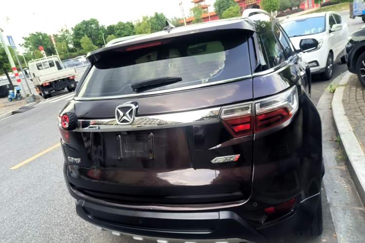 Used JMC Yusheng S330 2016 1.5L GTDi Automatic Two-Wheel Drive Prestige Edition Rear