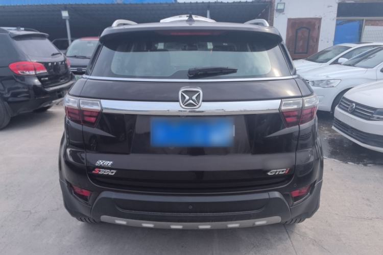 Used JMC Yusheng S330 2016 1.5L GTDi Automatic Two-Wheel Drive Fashion Edition Rear