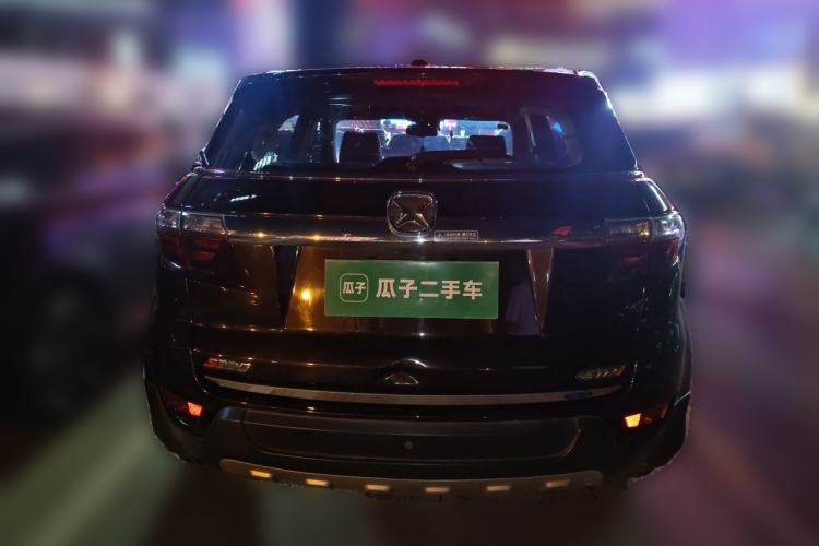 Used JMC Yusheng S330 2016 1.5L GTDi Automatic Two-Wheel Drive Prestige Edition Rear