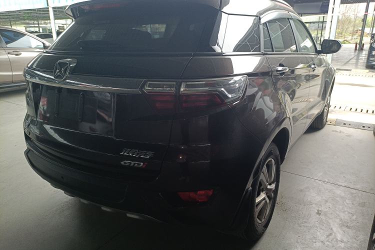 Used JMC Yusheng S330 2016 1.5L GTDi Automatic Two-Wheel Drive Comfort Edition Rear Right 45 Deg
