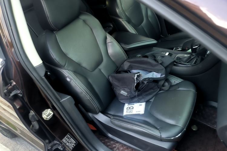 Used JMC Yusheng S330 2016 1.5L GTDi Automatic Two-Wheel Drive Prestige Edition Right Front Seat