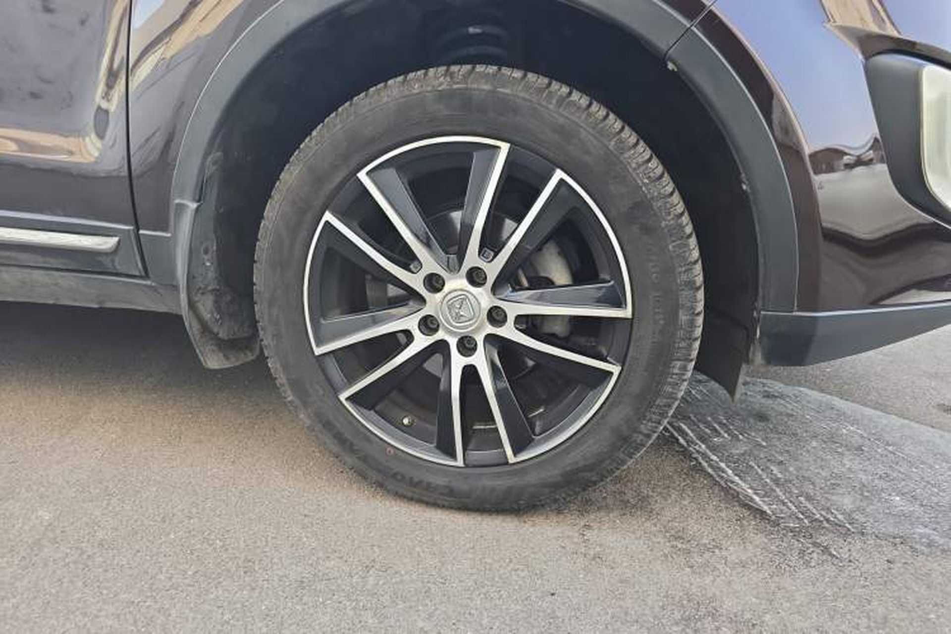 Used JMC Yusheng S330 2016 1.5L GTDi Automatic Two-Wheel Drive Flagship Edition Right Front Wheel Hub