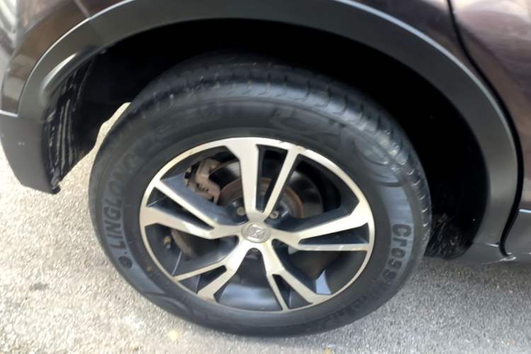 Used JMC Yusheng S330 2016 1.5L GTDi Automatic Two-Wheel Drive Prestige Edition Right Rear Wheel Hub