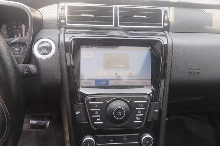 Used JMC Yusheng S330 2016 1.5L GTDi Automatic Two-Wheel Drive Prestige Edition Audio And AC Panel