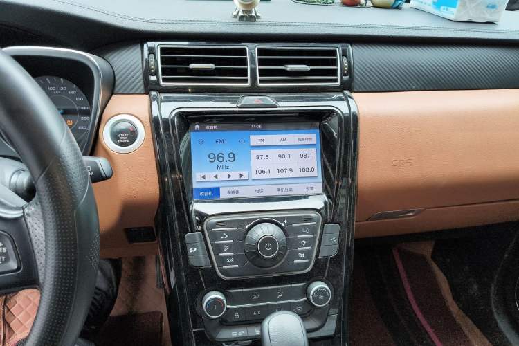 Used JMC Yusheng S330 2016 1.5L GTDi Automatic Two-Wheel Drive Prestige Edition Audio And AC Panel