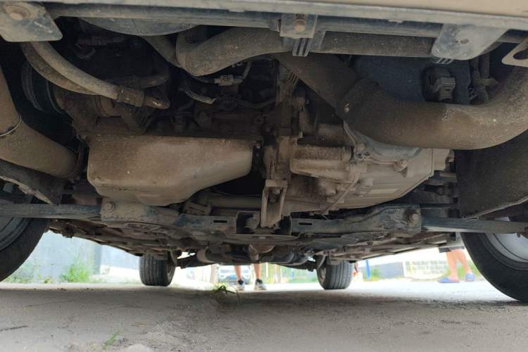 Used JMC Yusheng S330 2016 1.5L GTDi Automatic Two-Wheel Drive Prestige Edition Chassis Front