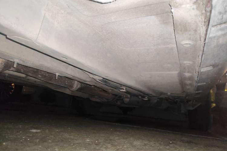 Used JMC Yusheng S330 2016 1.5L GTDi Automatic Two-Wheel Drive Fashion Edition Chassis Front Left