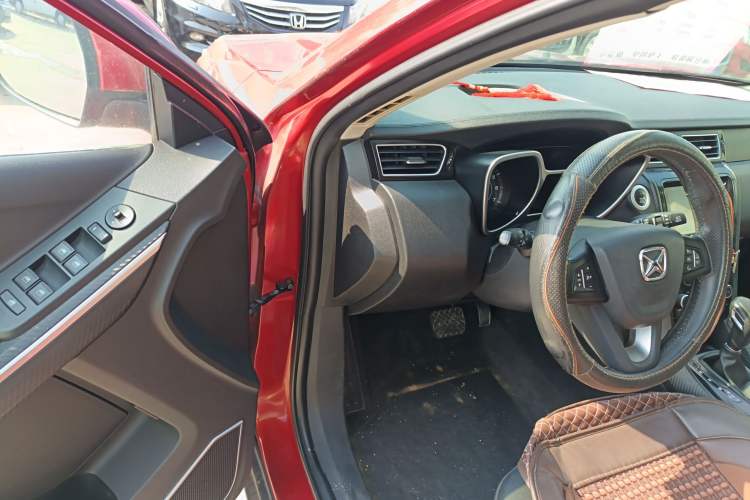 Used JMC Yusheng S330 2016 1.5L GTDi Automatic Two-Wheel Drive Fashion Edition Driver Seat