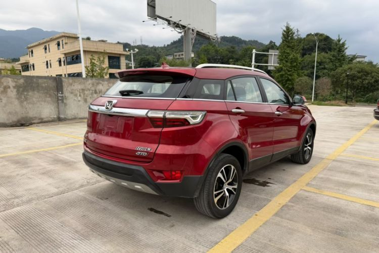 Used JMC Yusheng S330 2016 1.5L GTDi Automatic Two-Wheel Drive Fashion Edition Exterior 12