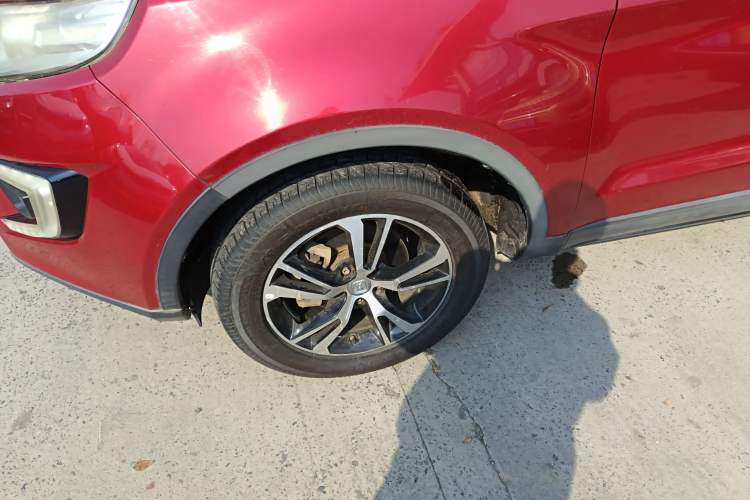 Used JMC Yusheng S330 2016 1.5L GTDi Automatic Two-Wheel Drive Fashion Edition Exterior 4