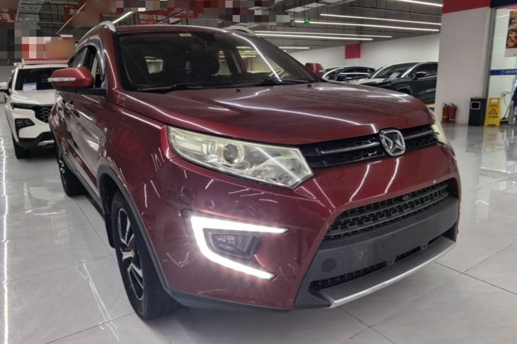 Used JMC Yusheng S330 2016 1.5L GTDi Automatic Two-Wheel Drive Prestige Edition Front Right 45 Deg