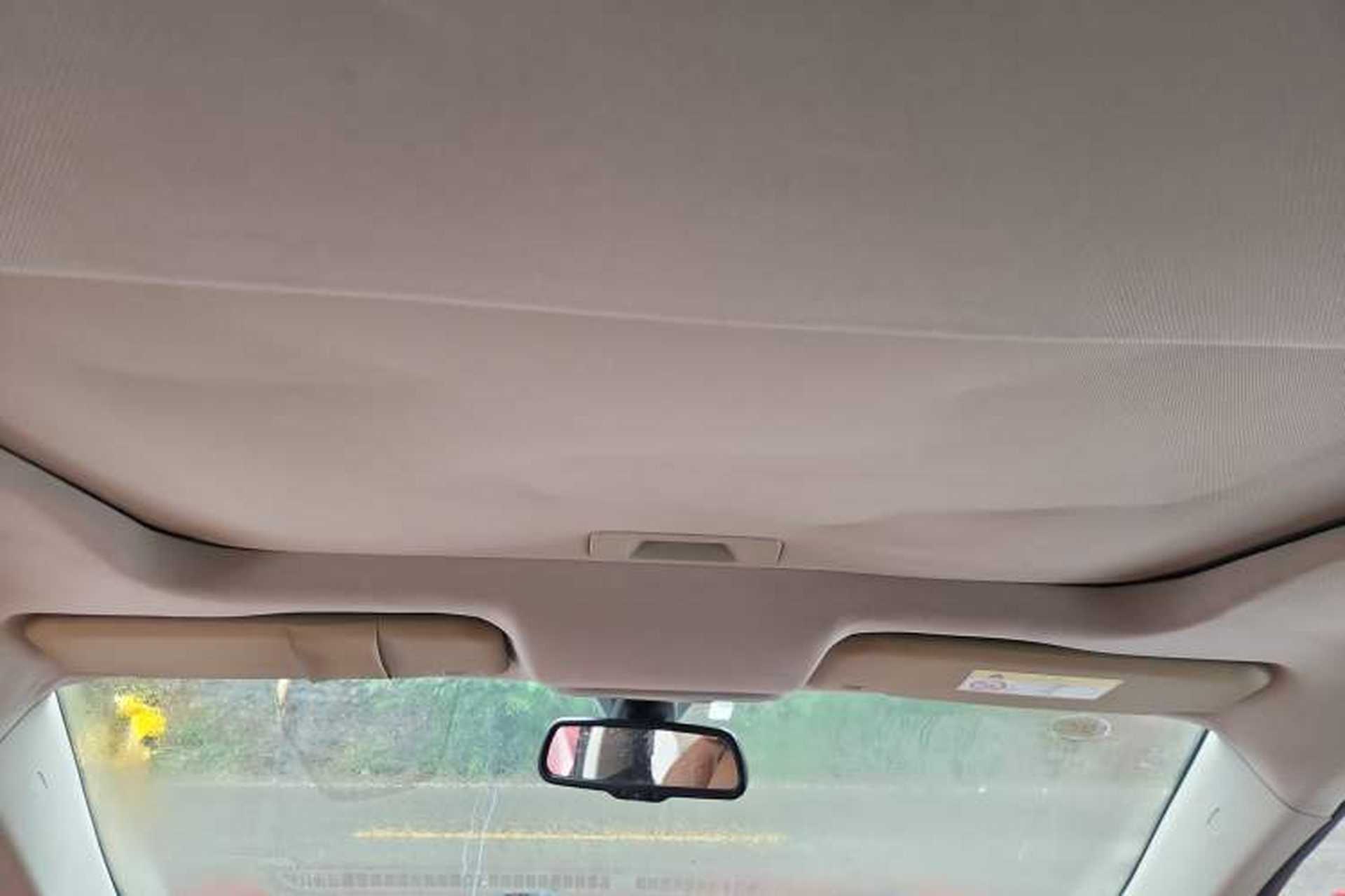 Used JMC Yusheng S330 2016 1.5L GTDi Automatic Two-Wheel Drive Fashion Edition Headliner
