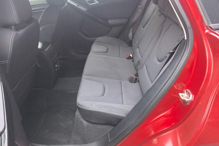 Used JMC Yusheng S330 2016 1.5L GTDi Automatic Two-Wheel Drive Comfort Edition Interior 1