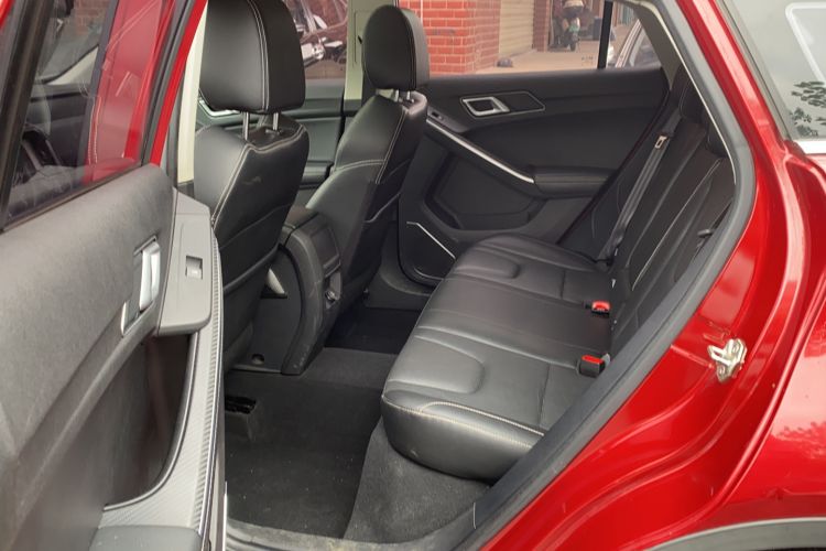 Used JMC Yusheng S330 2016 1.5L GTDi Automatic Two-Wheel Drive Fashion Edition Interior 2