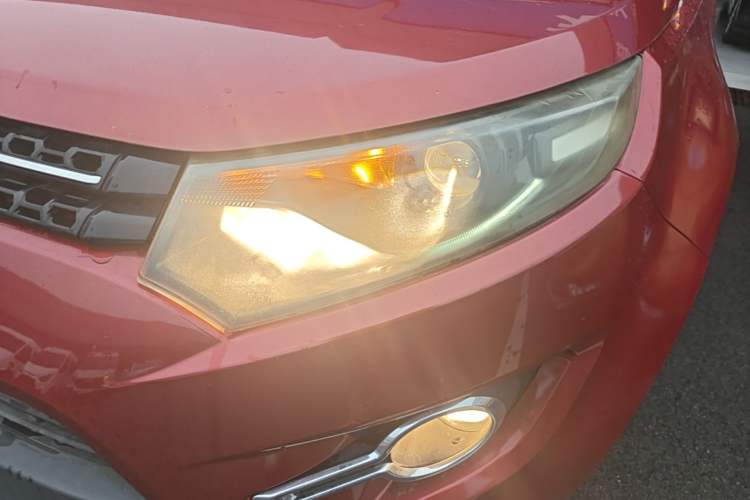 Used JMC Yusheng S330 2016 1.5L GTDi Automatic Two-Wheel Drive Comfort Edition Left Front Headlight