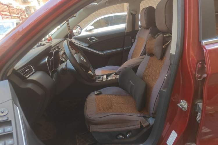Used JMC Yusheng S330 2016 1.5L GTDi Automatic Two-Wheel Drive Fashion Edition Left Front Seat