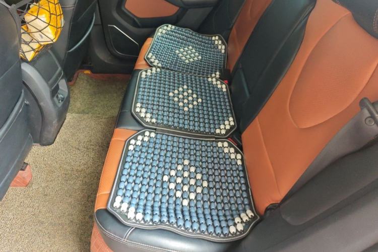 Used JMC Yusheng S330 2016 1.5L GTDi Automatic Two-Wheel Drive Prestige Edition Left Rear Seat