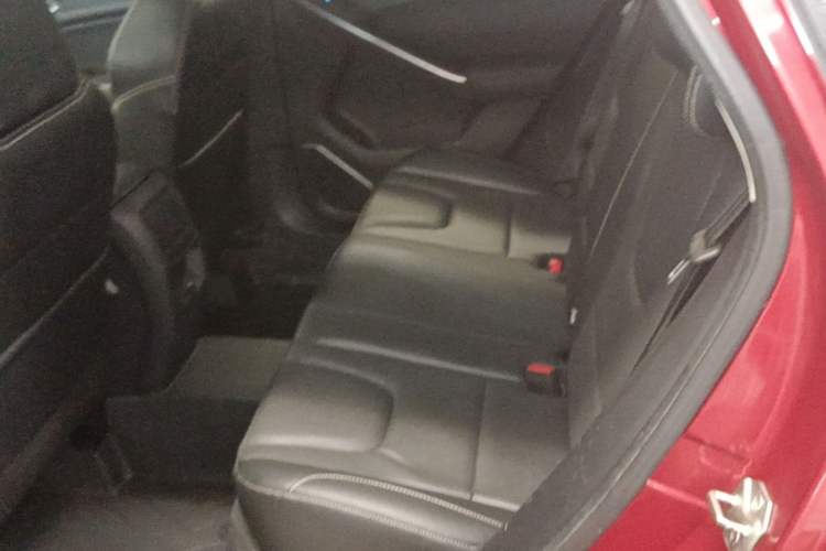Used JMC Yusheng S330 2016 1.5L GTDi Automatic Two-Wheel Drive Fashion Edition Left Rear Seat