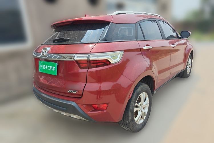 Used JMC Yusheng S330 2016 1.5L GTDi Automatic Two-Wheel Drive Comfort Edition Rear Right 45 Deg