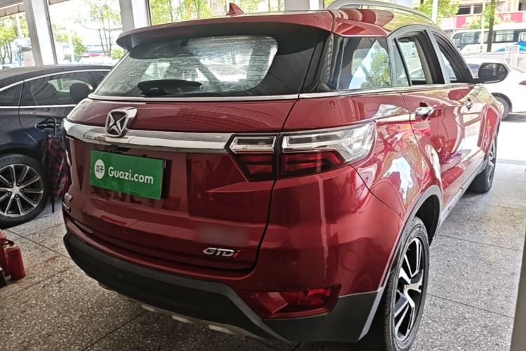 Used JMC Yusheng S330 2016 1.5L GTDi Automatic Two-Wheel Drive Prestige Edition Rear Right 45 Deg