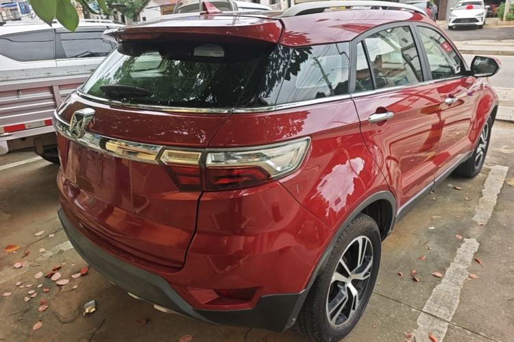 Used JMC Yusheng S330 2016 1.5L GTDi Automatic Two-Wheel Drive Prestige Edition Rear Right 45 Deg