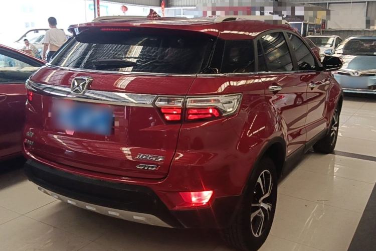 Used JMC Yusheng S330 2016 1.5L GTDi Automatic Two-Wheel Drive Fashion Edition Rear Right 45 Deg