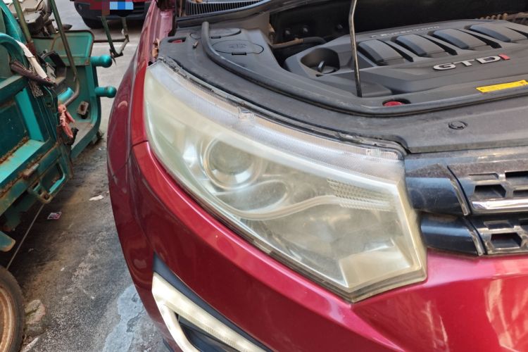 Used JMC Yusheng S330 2016 1.5L GTDi Automatic Two-Wheel Drive Flagship Edition Right Front Headlight
