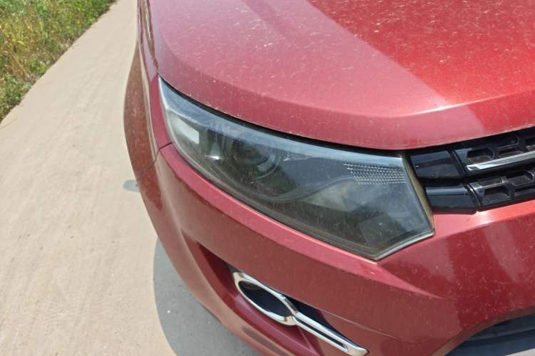 Used JMC Yusheng S330 2016 1.5L GTDi Automatic Two-Wheel Drive Comfort Edition Right Front Headlight