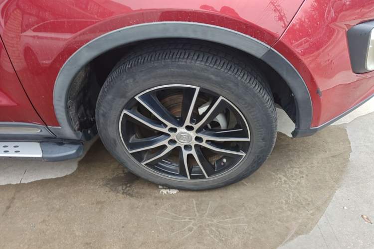 Used JMC Yusheng S330 2016 1.5L GTDi Automatic All-Wheel-Drive Flagship Edition Right Front Wheel Hub