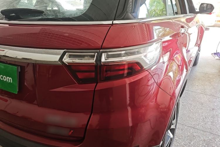 Used JMC Yusheng S330 2016 1.5L GTDi Automatic Two-Wheel Drive Prestige Edition Right Rear Taillight