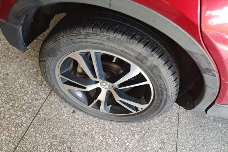 Used JMC Yusheng S330 2016 1.5L GTDi Automatic Two-Wheel Drive Prestige Edition Right Rear Wheel Hub