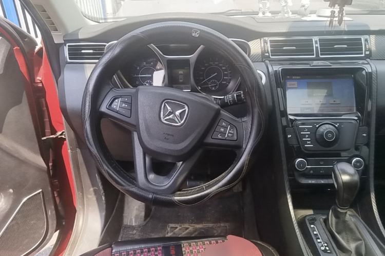 Used JMC Yusheng S330 2016 1.5L GTDi Automatic Two-Wheel Drive Prestige Edition Steering Wheel