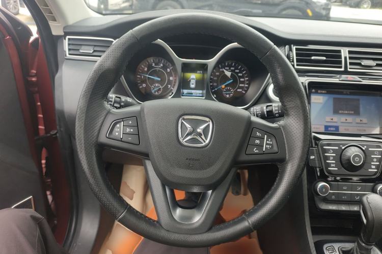 Used JMC Yusheng S330 2016 1.5L GTDi Automatic Two-Wheel Drive Prestige Edition Steering Wheel
