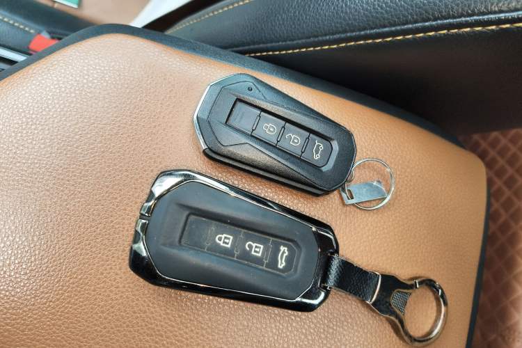 Used JMC Yusheng S330 2016 1.5L GTDi Automatic Two-Wheel Drive Prestige Edition Vehicle Key