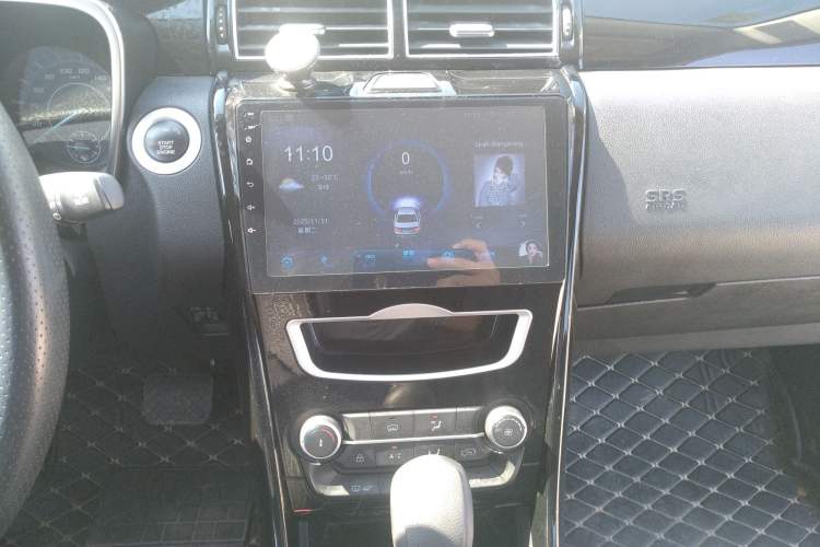 Used JMC Yusheng S330 2016 1.5L GTDi Automatic Two-Wheel Drive Comfort Edition Audio And AC Panel