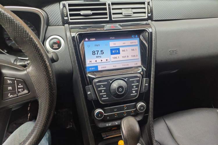 Used JMC Yusheng S330 2016 1.5L GTDi Automatic Two-Wheel Drive Prestige Edition Audio And AC Panel