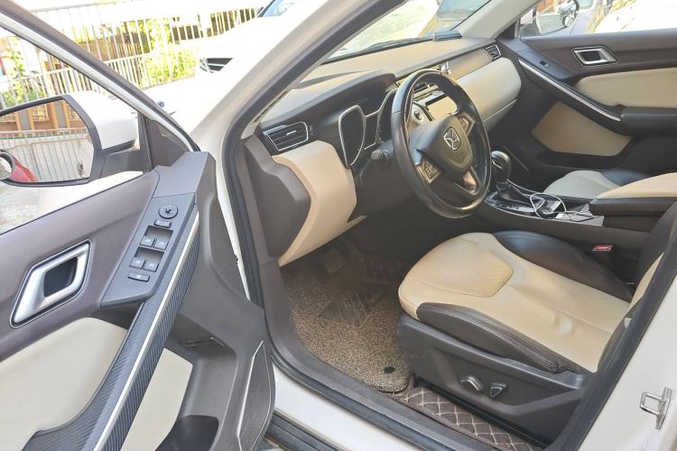 Used JMC Yusheng S330 2016 1.5L GTDi Automatic Two-Wheel Drive Fashion Edition Driver Seat