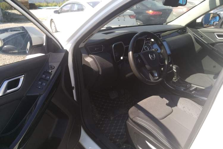 Used JMC Yusheng S330 2016 1.5L GTDi Automatic Two-Wheel Drive Comfort Edition Driver Seat