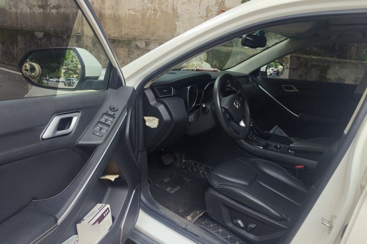 Used JMC Yusheng S330 2016 1.5L GTDi Automatic Two-Wheel Drive Prestige Edition Driver Seat